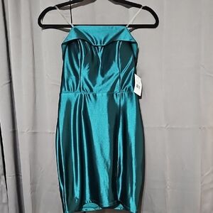 Chic Strapless Teal Dress